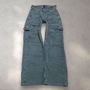 American Eagle Outfitters Grey High Rise Cargo Pants